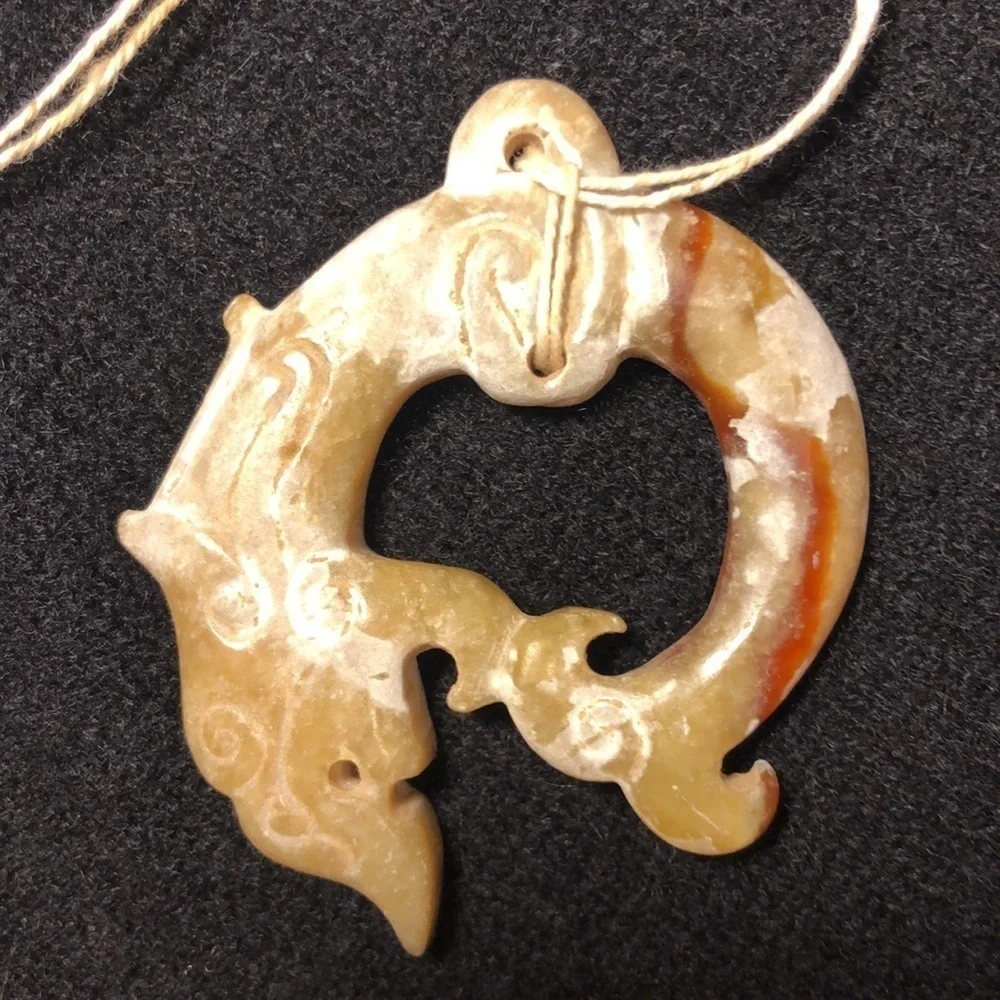 🇳🇿gorgeous necklace from one of my most favorite countries!! Made of stone - Picture 4 of 7